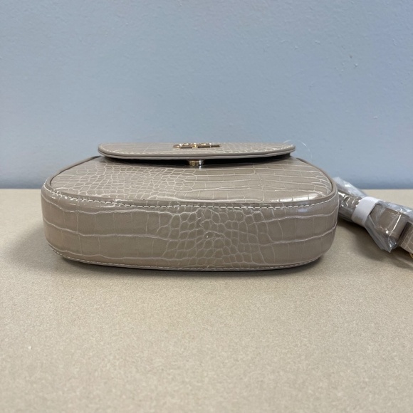 CXL By Christian Lacroix Cote Crossbody Bag w/ Wood-Look Top Handles -Cream- NWT - Picture 4 of 6